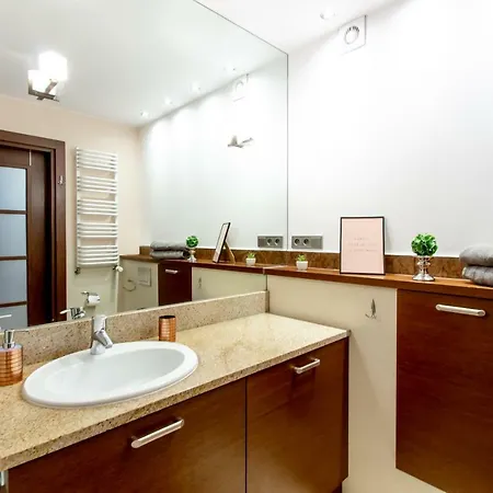 Clicktheflat Sienna Center * Warsaw