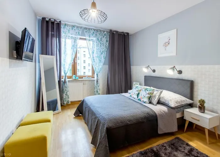 Clicktheflat Sienna Center Gasthof