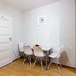 Clicktheflat Sienna Center